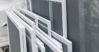 Москитные сетки на пластиковые окна Минеральные Воды купить по цене от 923 руб.